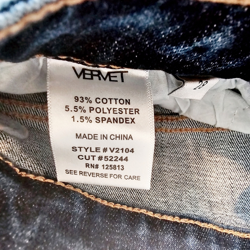 Vervet Distressed Erika Stretch Mom Relaxed Dark Wash Jeans Size 28 - Picture 15 of 16